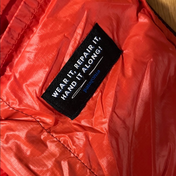 Patagonia down sweater- oxide red size S - Picture 3 of 5